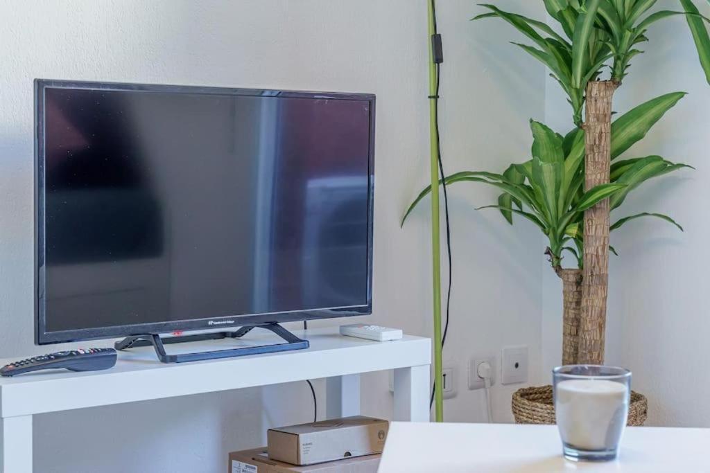 Appartement Climatise Avec Terrasse Tout Equipe A 5Min De La Gare St Charles Марсилия Екстериор снимка
