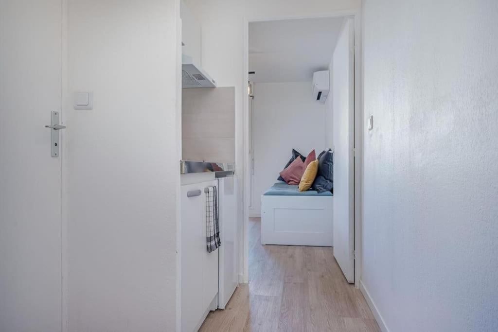 Appartement Climatise Avec Terrasse Tout Equipe A 5Min De La Gare St Charles Марсилия Екстериор снимка